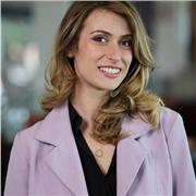 Jeune étudiante au cours Florent propose soutien scolaire tout niveau - Français/ Art / sport / musique et plein d'autres choses